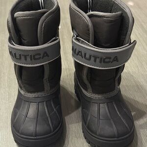Nautica Kids Black & Gray Waterproof Snow Boots